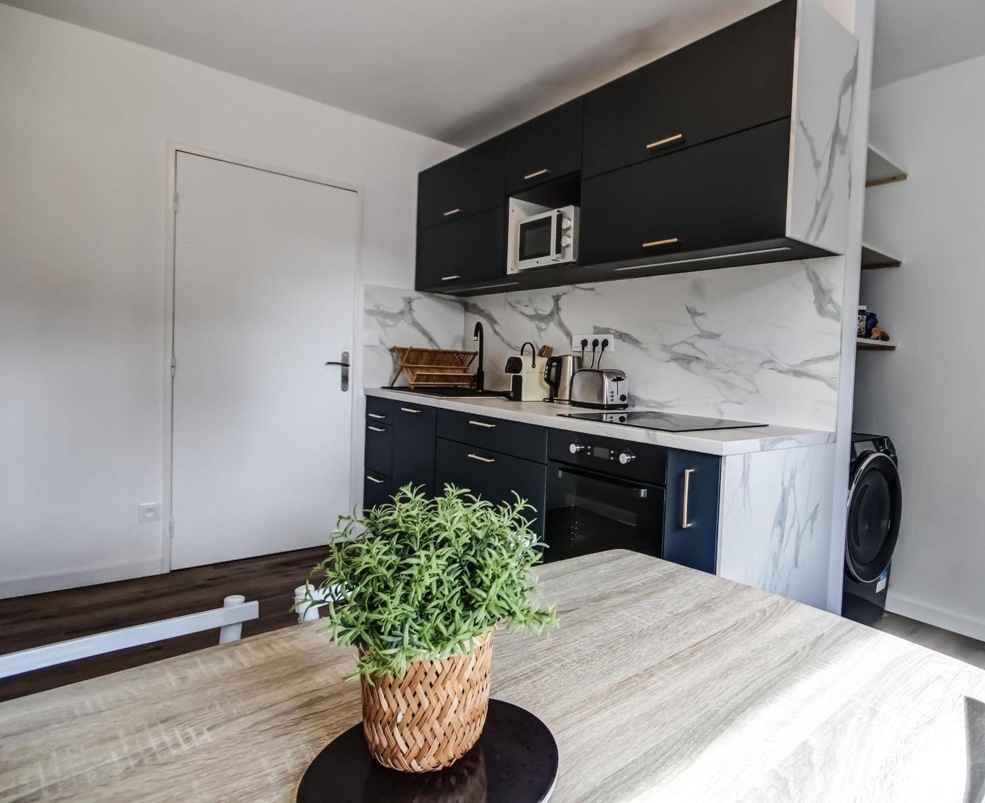 Suite T5 Rennes Gare - Parking Prive Gratuit מראה חיצוני תמונה