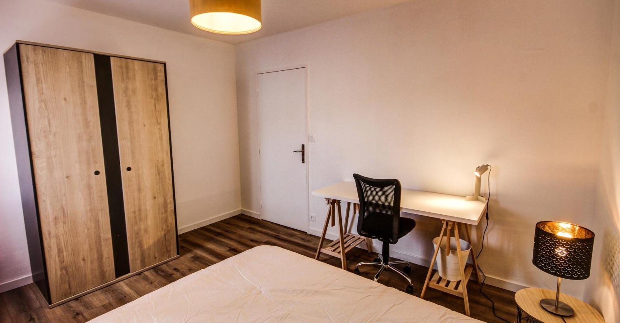 Suite T5 Rennes Gare - Parking Prive Gratuit מראה חיצוני תמונה